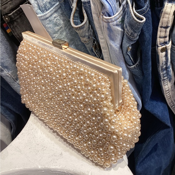 Samiras pearl beaded frame Evening formal clutch bag - Picture 3 of 6